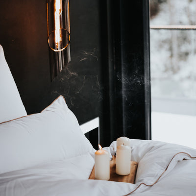 8 Tipps, wie ihr euer Bett super cozy gestaltet | Schlazimmer Design & Deko
